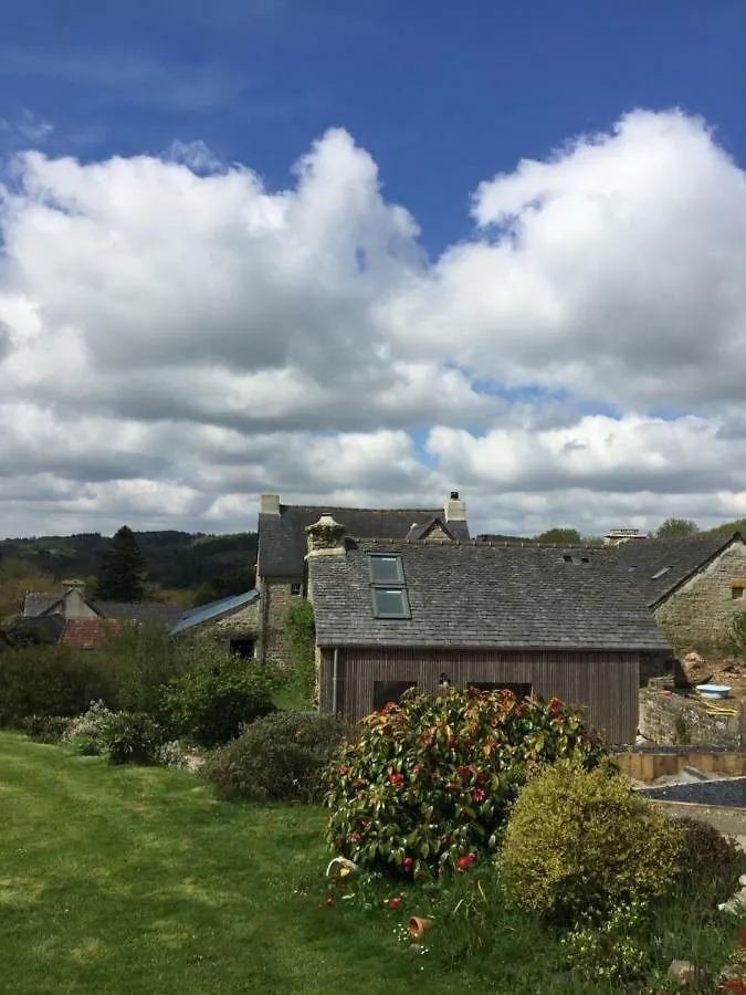 Le Gîte Le Grand Chêne Le Cloitre-Saint-Thegonnec Hébergement de vacances
